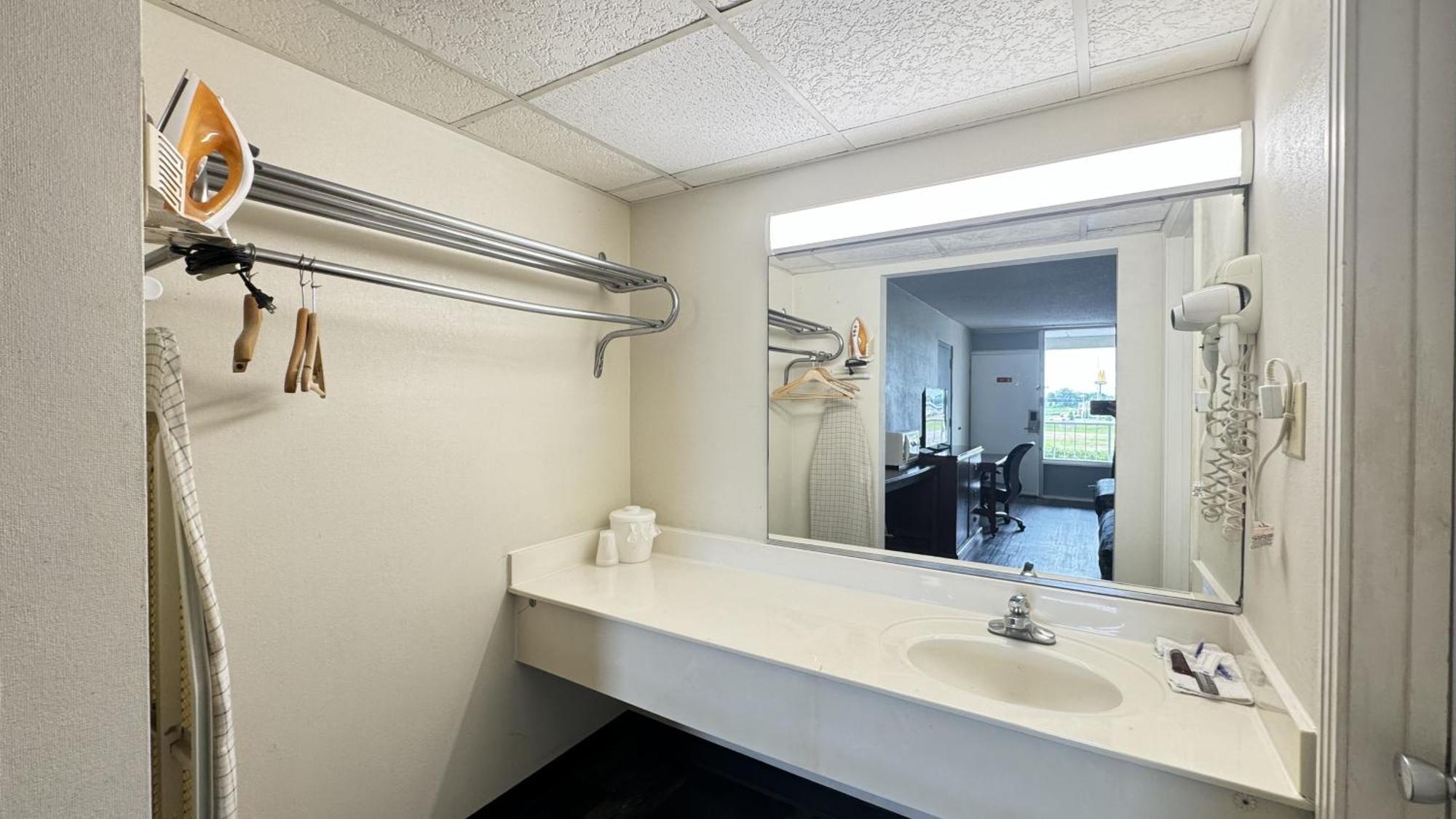 Hospitality House Union City Us 51, Tn Bagian luar foto