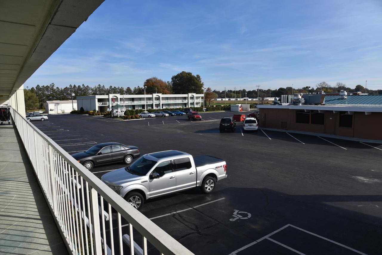 Hospitality House Union City Us 51, Tn Bagian luar foto